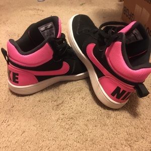4.5Y Hot Pink Nike shoes